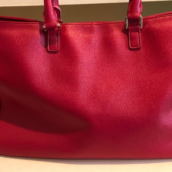 **SOLD***TORY BURCH Large Red Leather Tote Handbag Shoulder Bag Gold Hardware - Picture 7 of 16